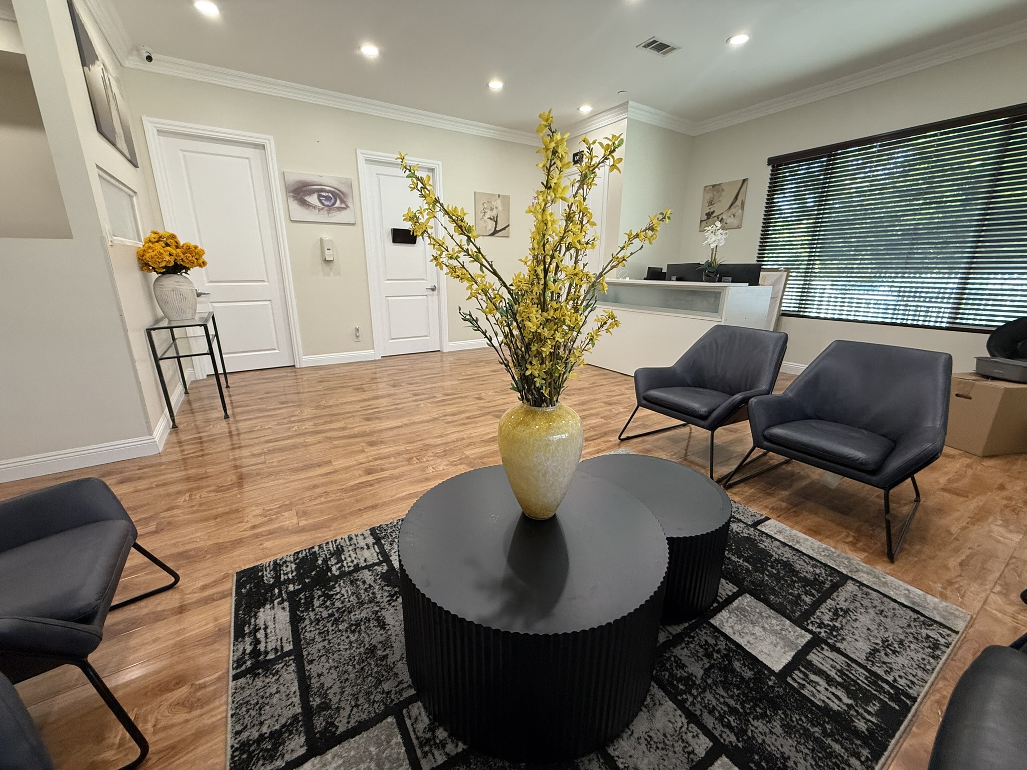 Welcoming lobby and reception