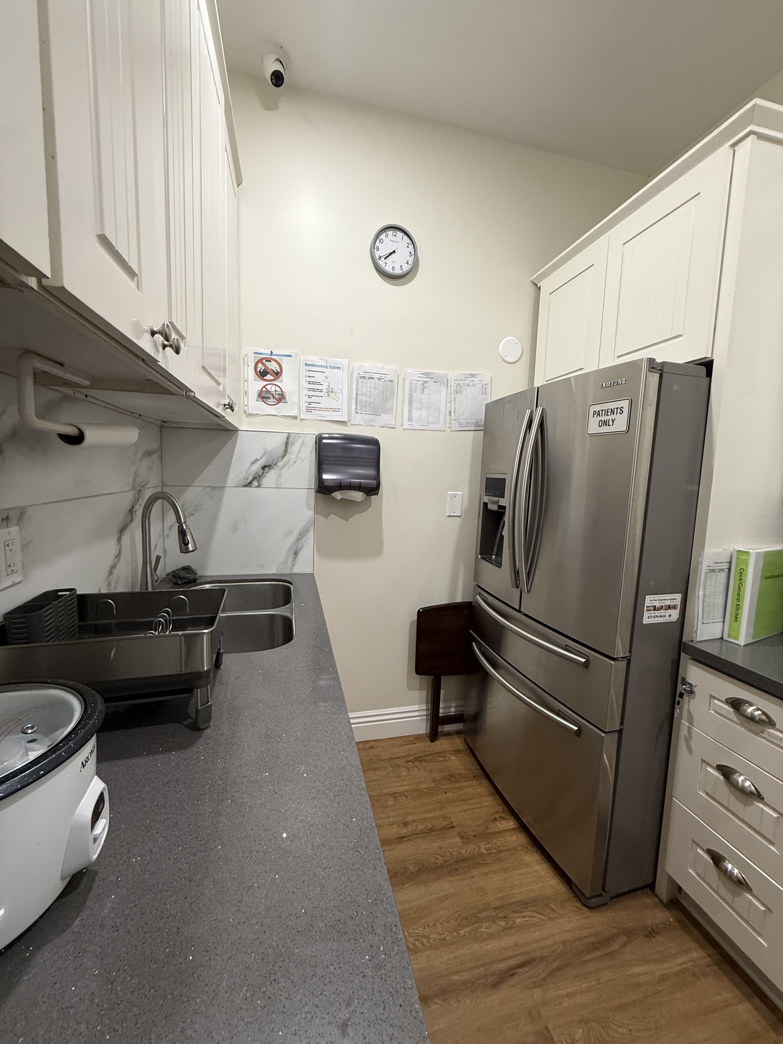Kitchen countertop and appliances
