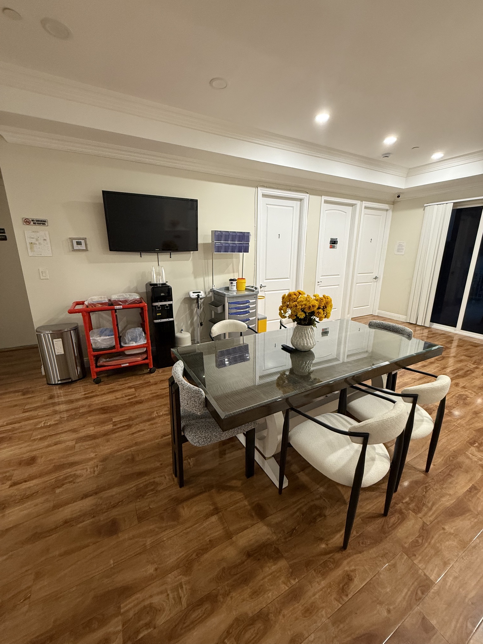 Nurse station and common area