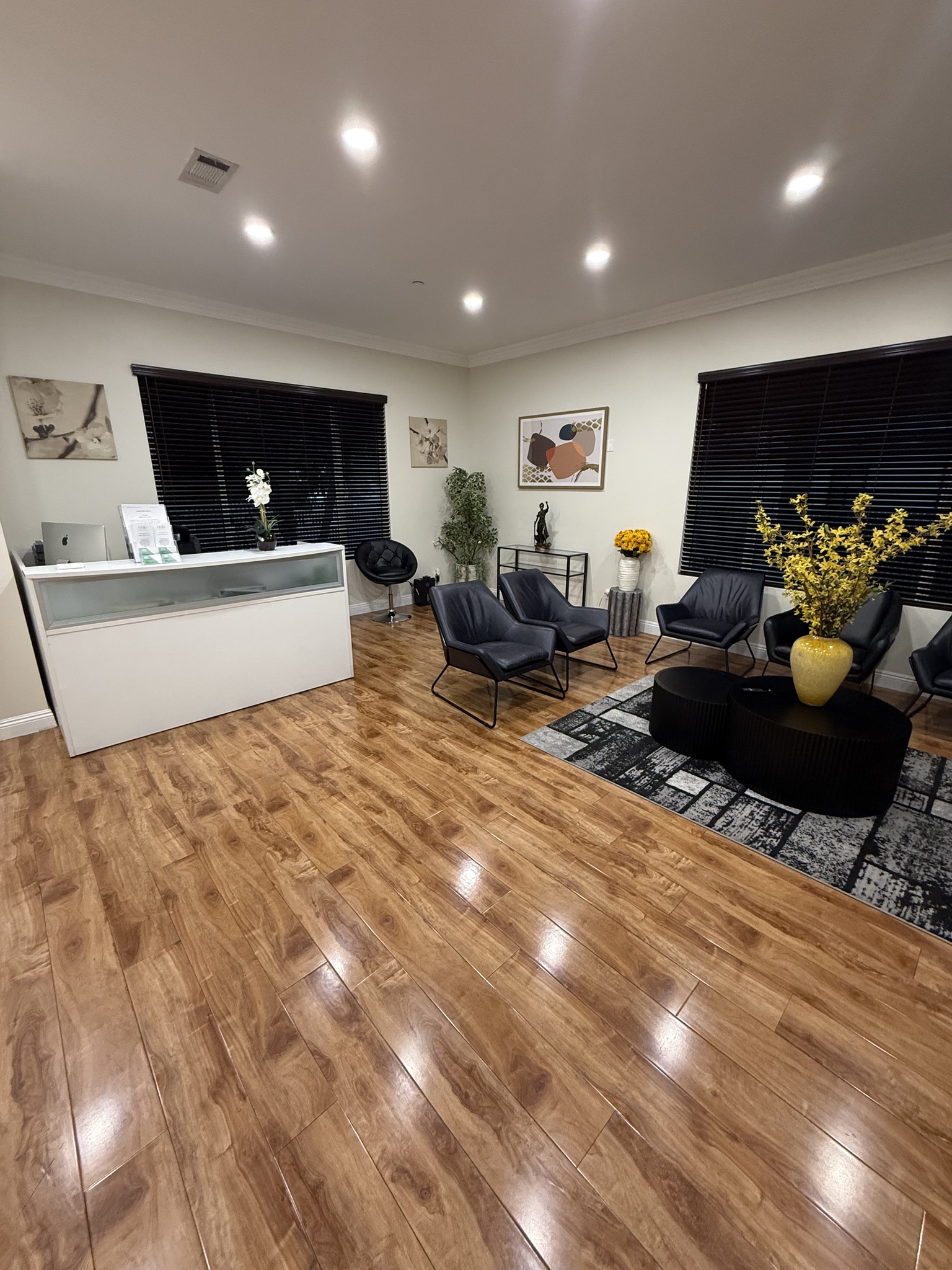 Lobby entrance and reception